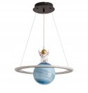 UROCZA LAMPA SUFITOWA ASTRONAUTA SATURN PLANETA KOSMOS LED **Kraina światła