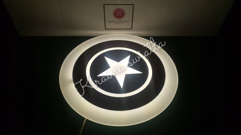 UROCZA LAMPA SUFITOWA GWIAZDA AVENGERS POKÓJ DZIECKA LED **Kraina światła
